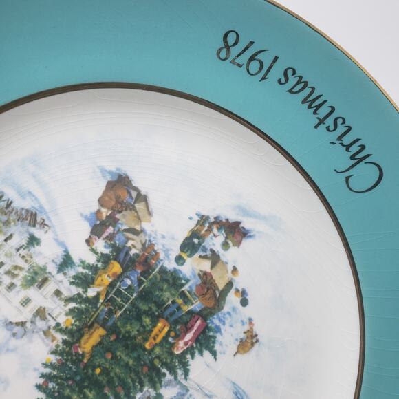 Avon 1978 22K Gold Trimming The Tree Christmas Holiday Plate Vtg Enoch Wedgwood - Picture 8 of 8